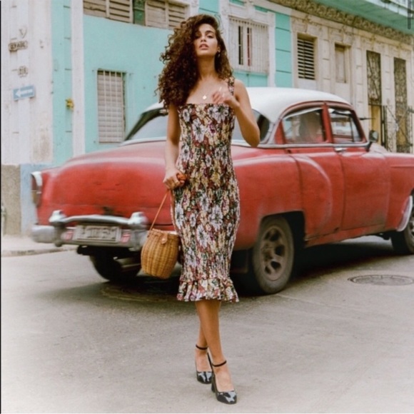 Faithfull the Brand Dresses & Skirts - NWT Faithfull the Brand Maya linen floral dress